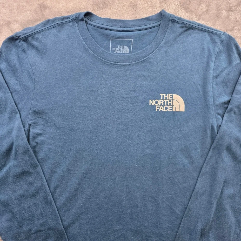 The North Face Shirt Mens Small Blue Long Sleeve Cotton Graphic Logo Tee Outdoor